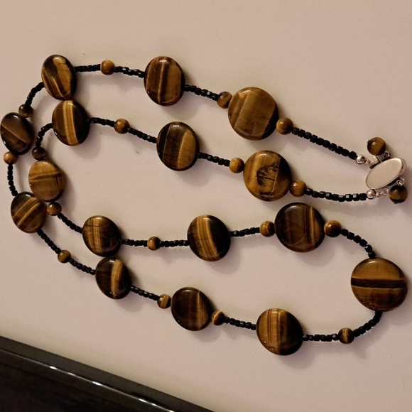 Tiger eye and black spinel neck l ace 38 inches long sterling clasp - Picture 2 of 2